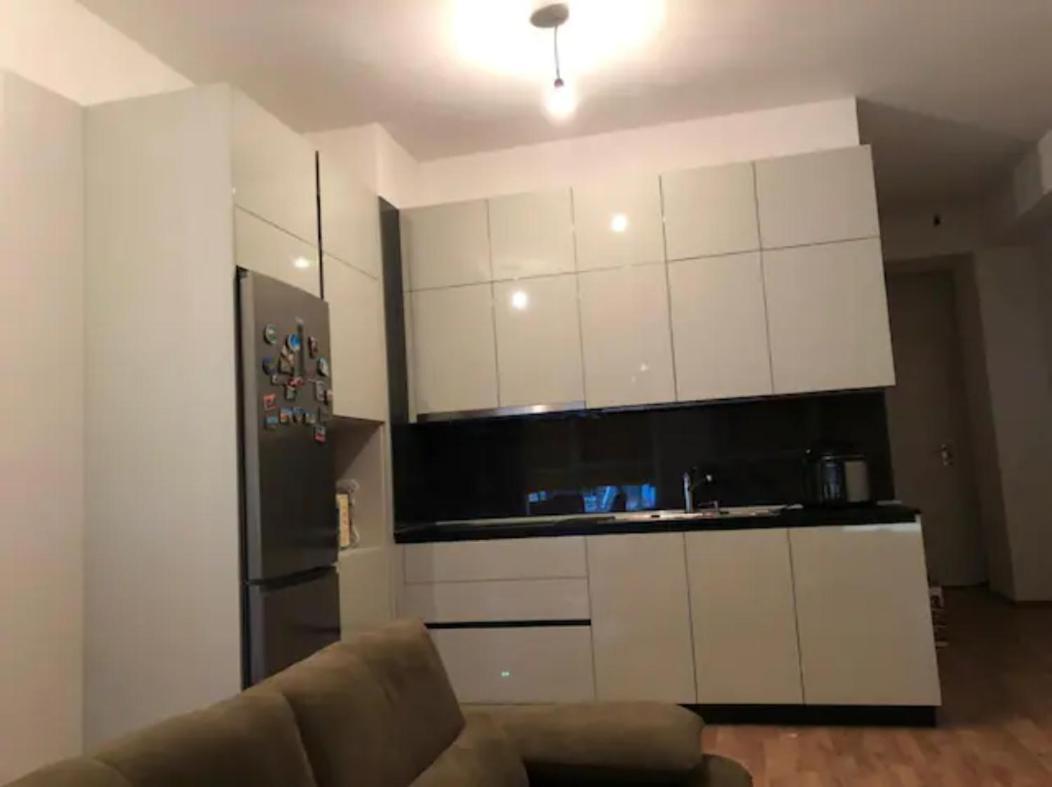 Modern Apartment In Tiranë Luaran gambar