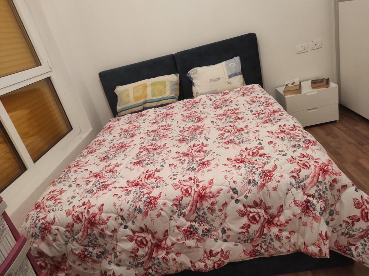 Modern Apartment In Tiranë Luaran gambar